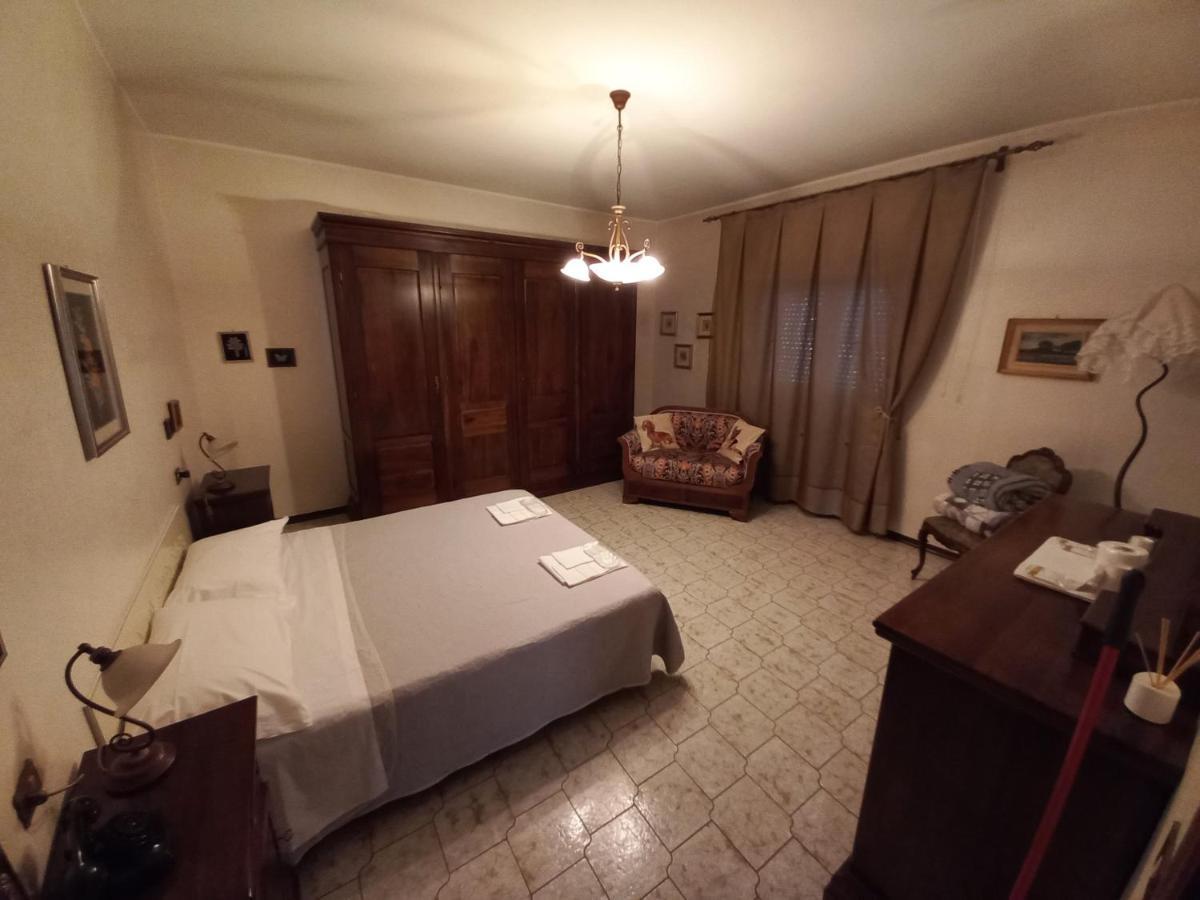Casa Guerrino Bed & Breakfast L'Aquila Phòng bức ảnh
